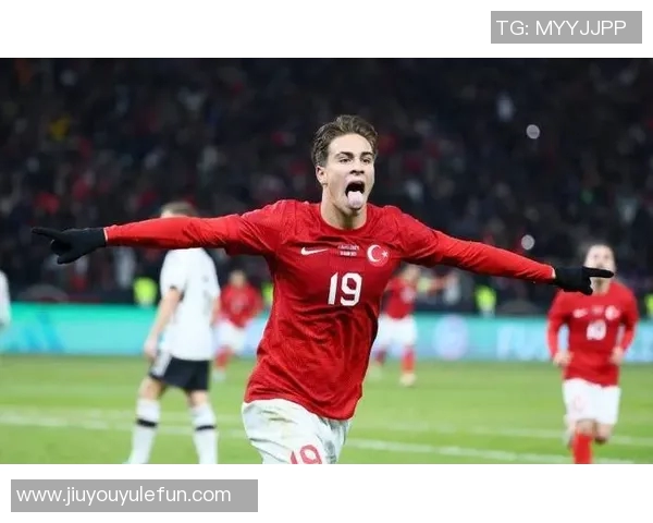 伊尔迪兹创下7500万新身价纪录居勒尔仅保持5天的辉煌瞬间 伊尔迪兹创下7500万新身价纪录居勒尔仅保持5天的辉煌瞬间