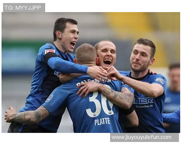 科瓦奇鼓励多特在德国杯失利后重振士气聚勒回归合练助力球队恢复状态