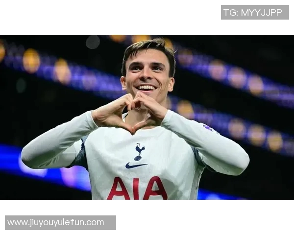 图片报评拜仁外租球员表现：帕利尼亚与努贝尔成主力佩雷茨遭遇挫折